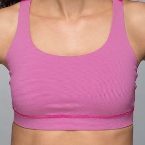 Lululemon sports bra